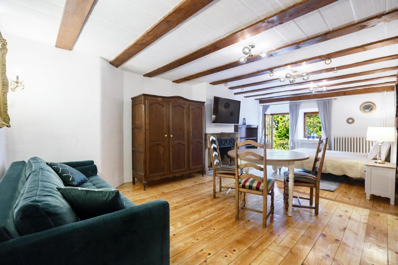 A Castle Spirit Apartment In Chateau Du Chatelard Кларанс Экстерьер фото